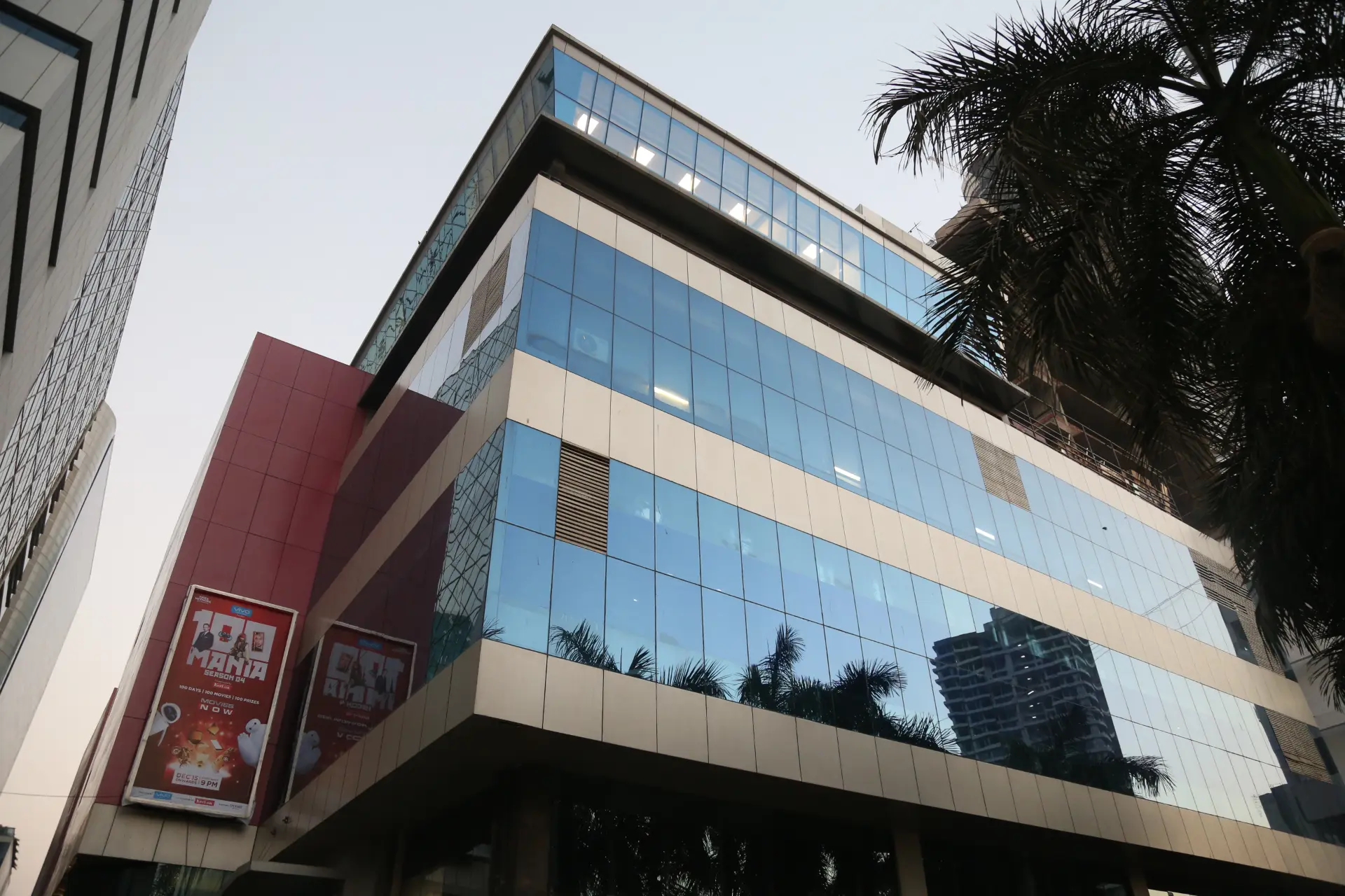 Phoenix / Kamala Mills side, Lower Parel